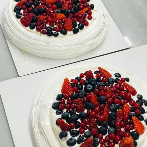 Orman Meyveli Pavlova