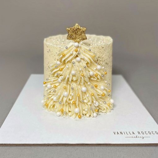 White Christmas Cake