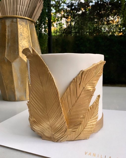 Golden Leaves Cake