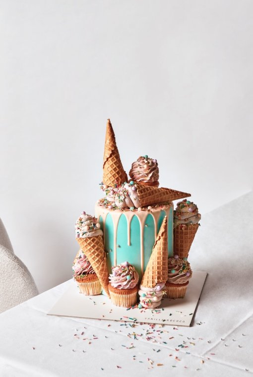 Hapiness with Ice Cream Cake