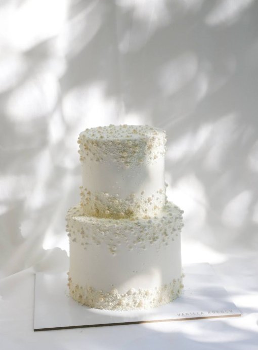 White Pearls Cake